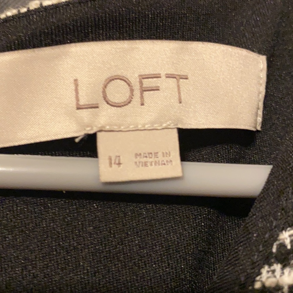 Loft Dress - Picture 3 of 4